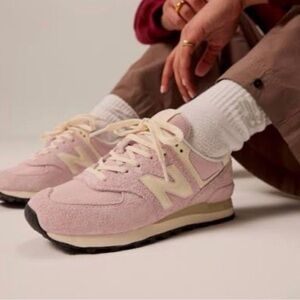 New Balance 574 pink